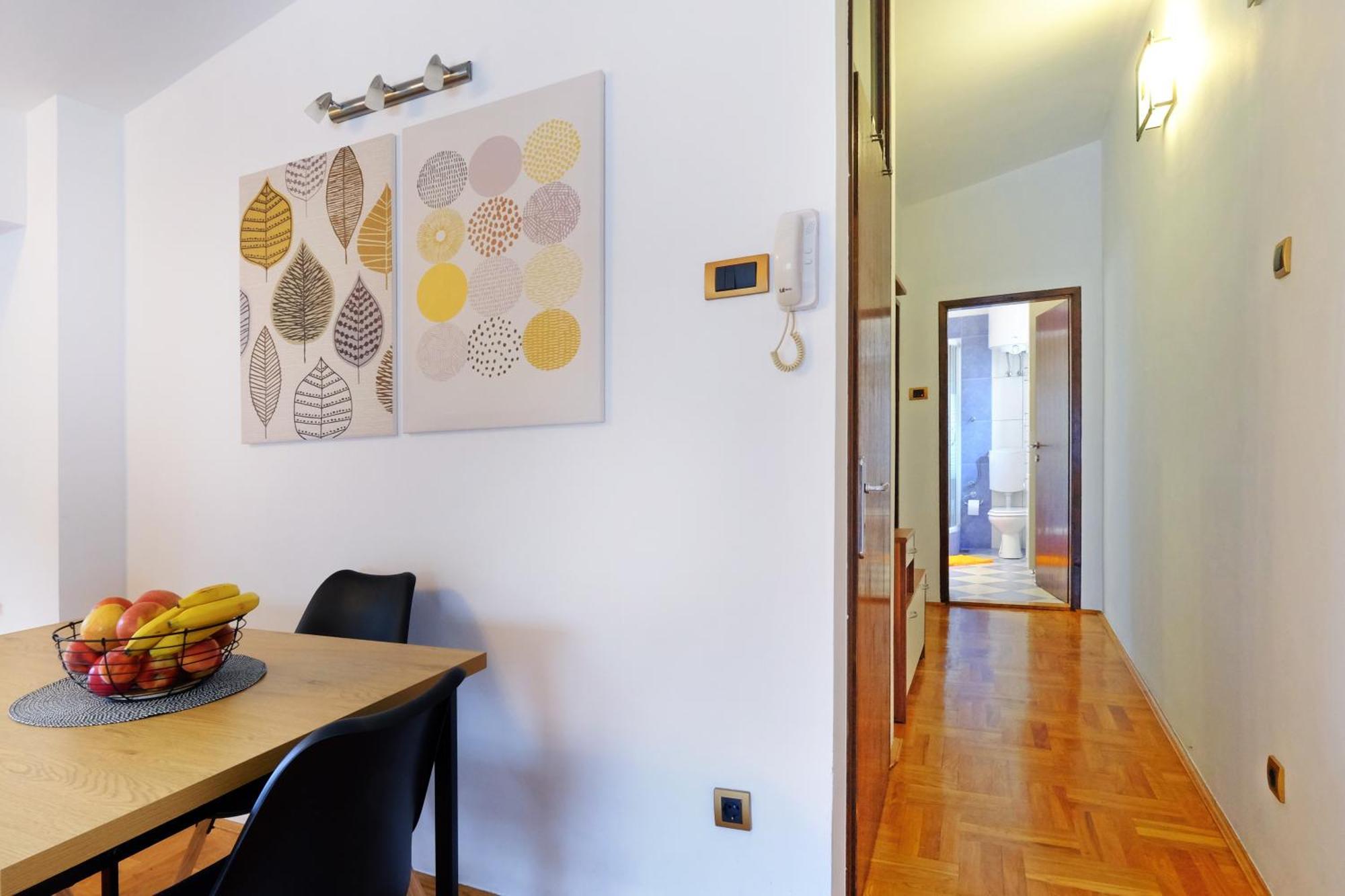 Red Tree Apartment Belgrado Exterior foto